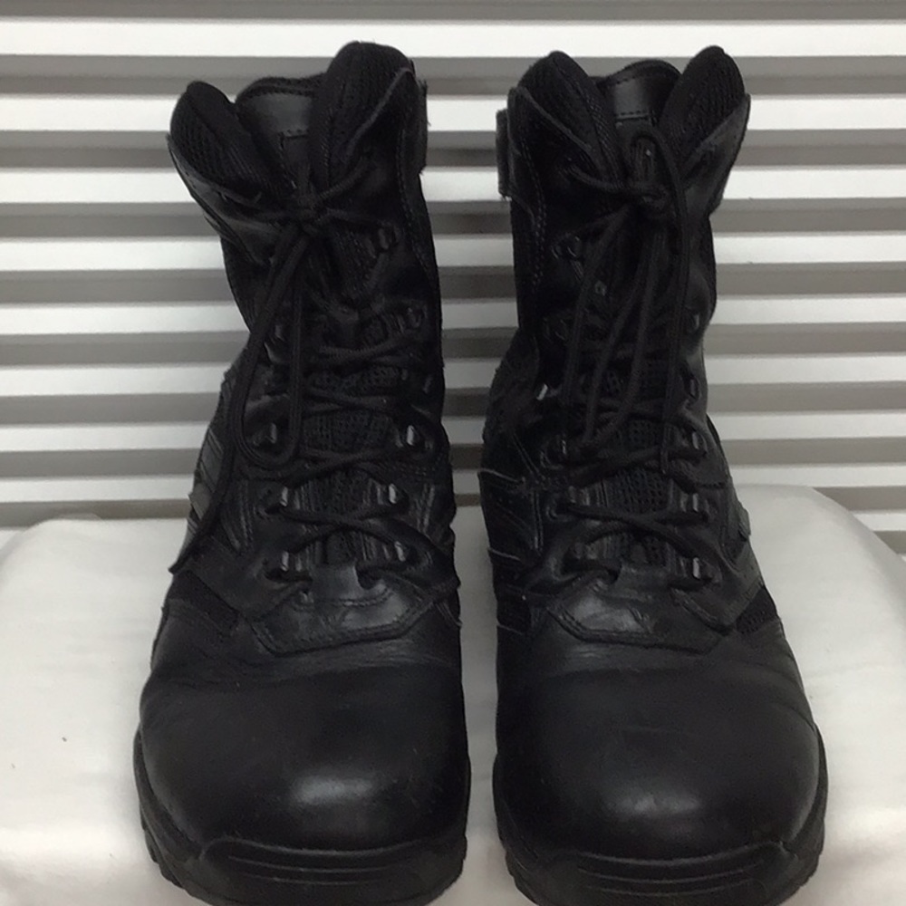 Thorogood unisex black leather boots EUC